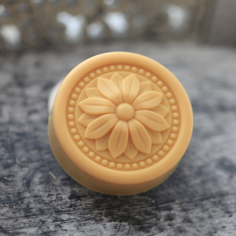 ラウンドクラシック石鹸型 DIY 手作り花石鹸金型天然コール - Soap Making Process のレビューと価格