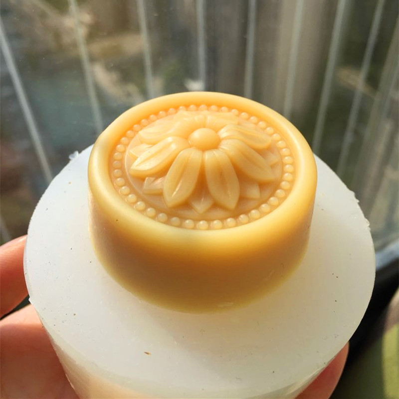 ラウンドクラシック石鹸型 DIY 手作り花石鹸金型天然コール - Soap Making Process のレビューと価格
